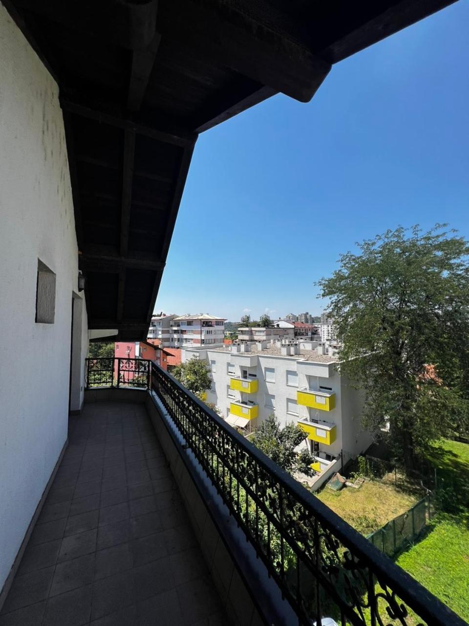 Hostel توزلا المظهر الخارجي الصورة