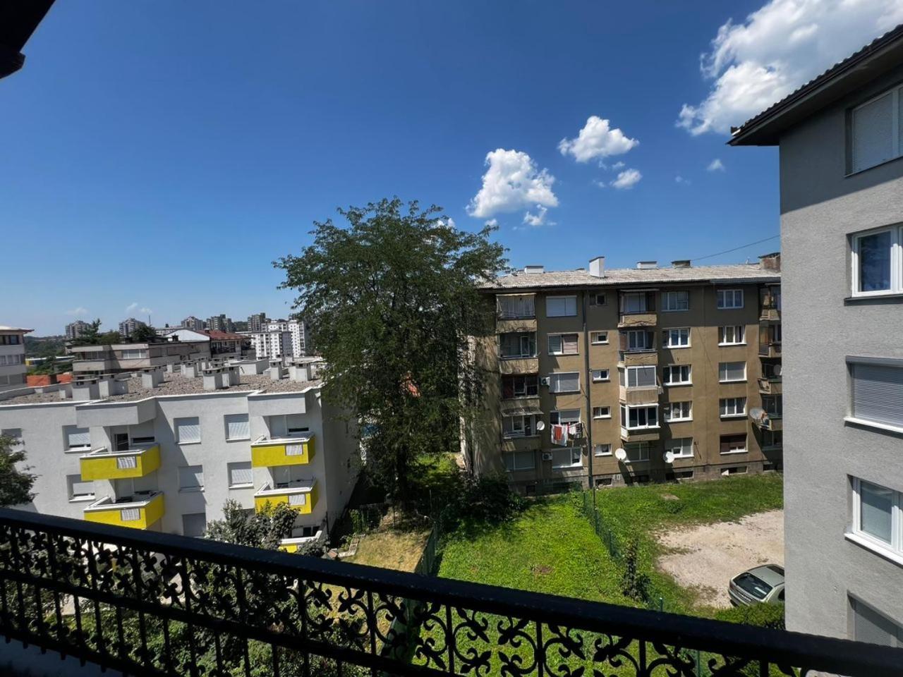 Hostel توزلا المظهر الخارجي الصورة