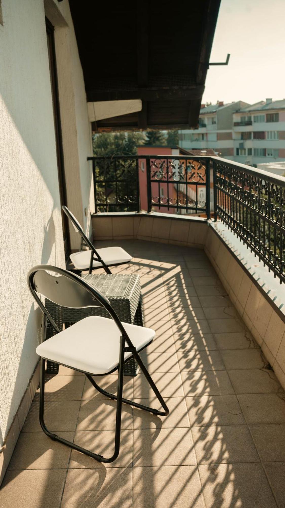Hostel توزلا المظهر الخارجي الصورة