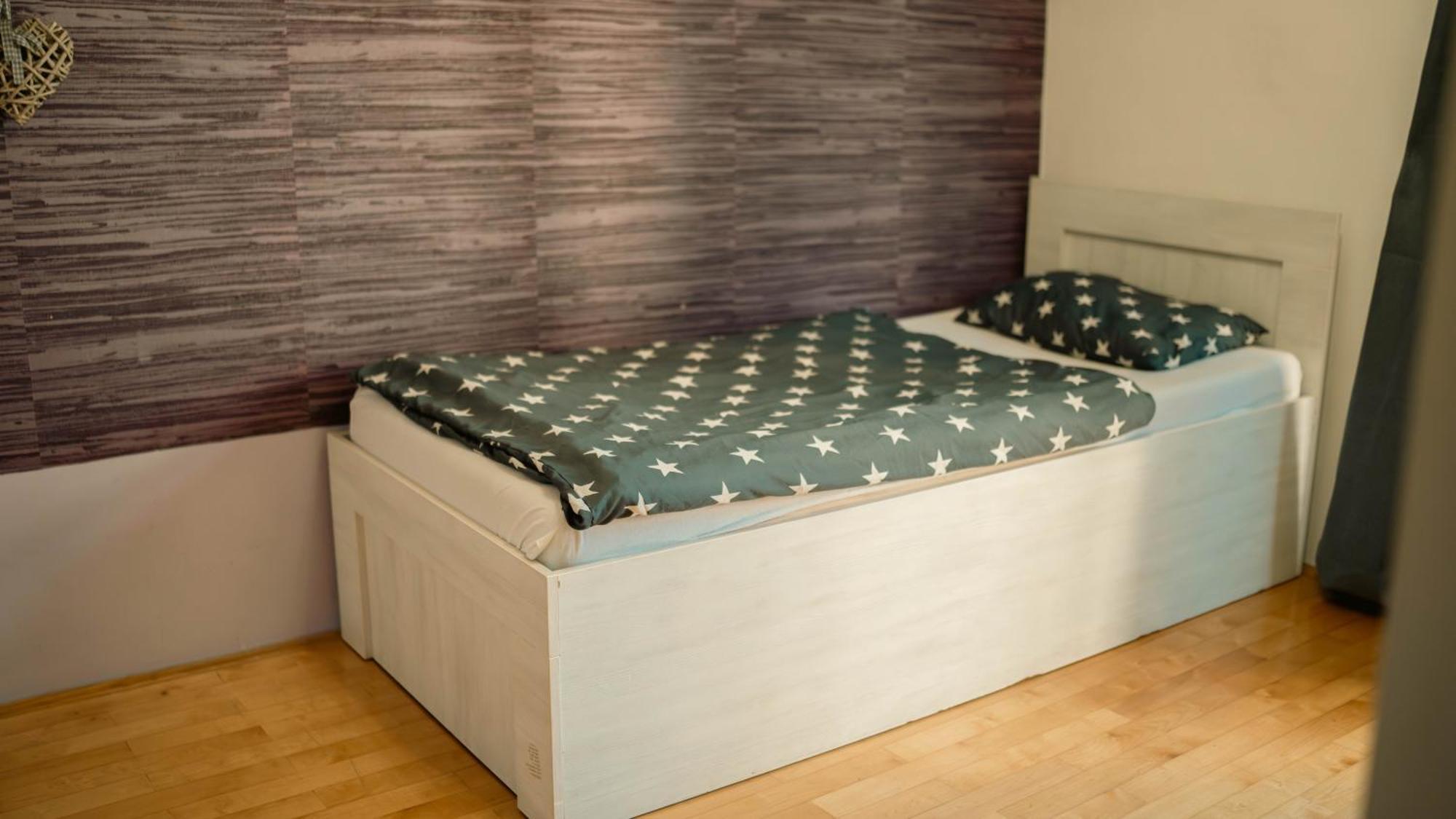 Hostel توزلا المظهر الخارجي الصورة