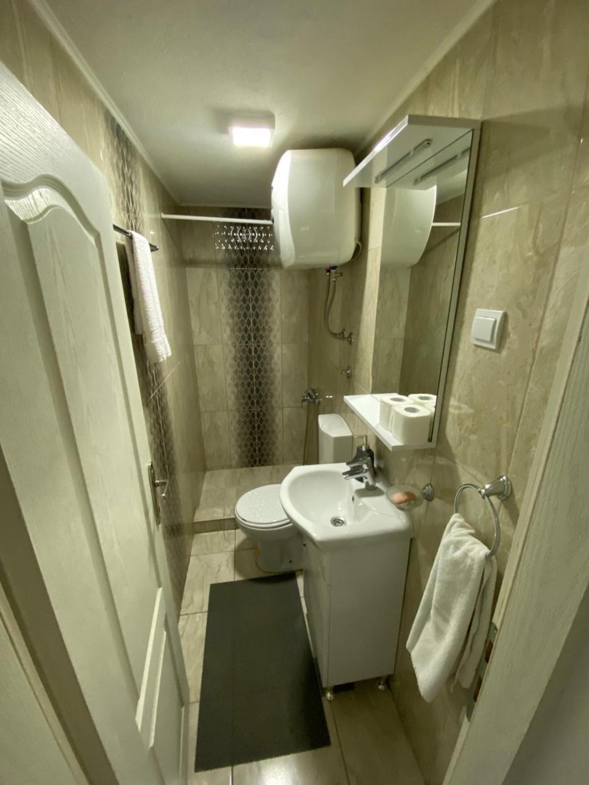 Hostel توزلا المظهر الخارجي الصورة